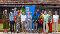 Andreas Mehler mit Uni-Rektorin Prof. Dr. Kriegelstein in Ghana